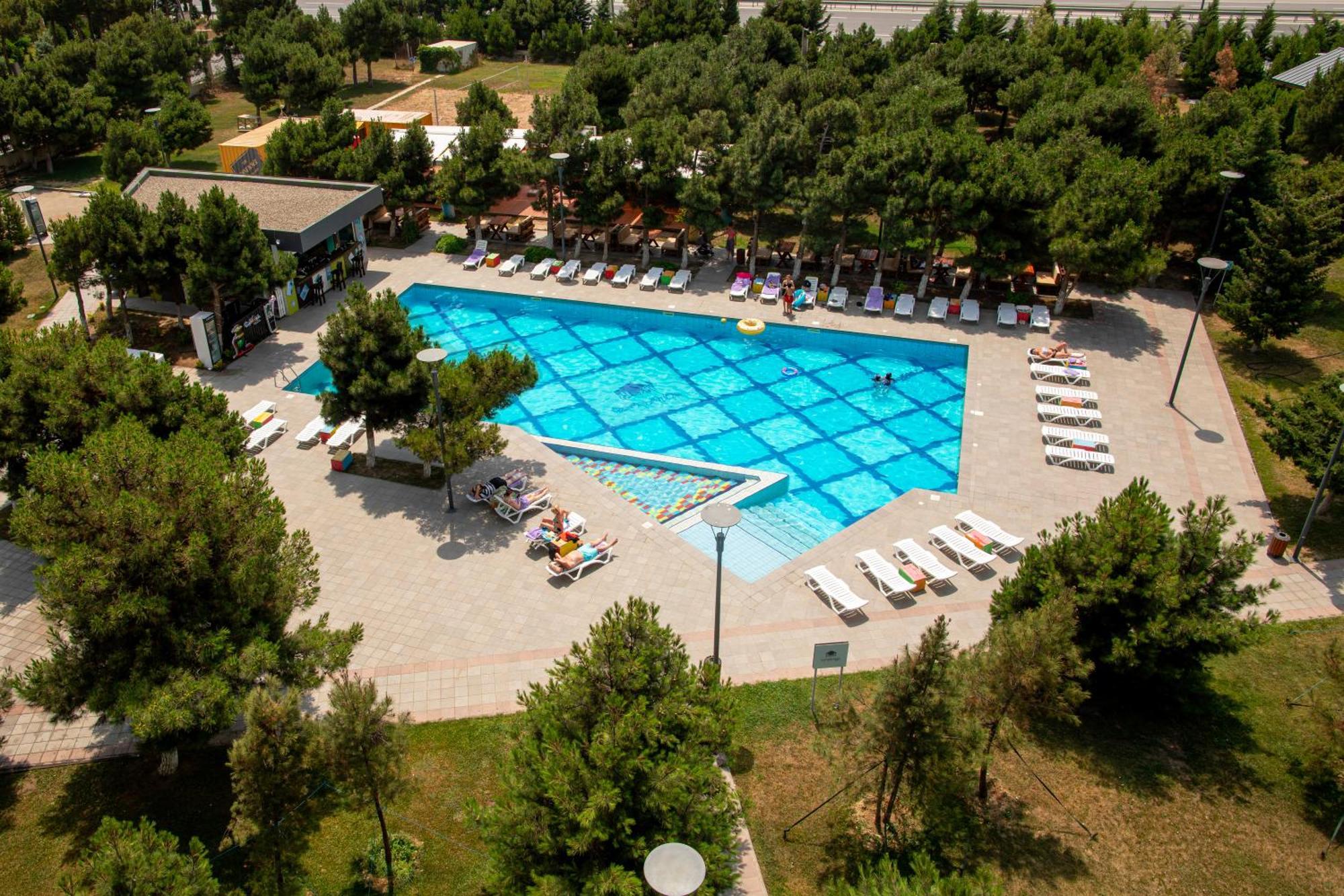 Homebridge Hotel Apartments Baku Eksteriør billede