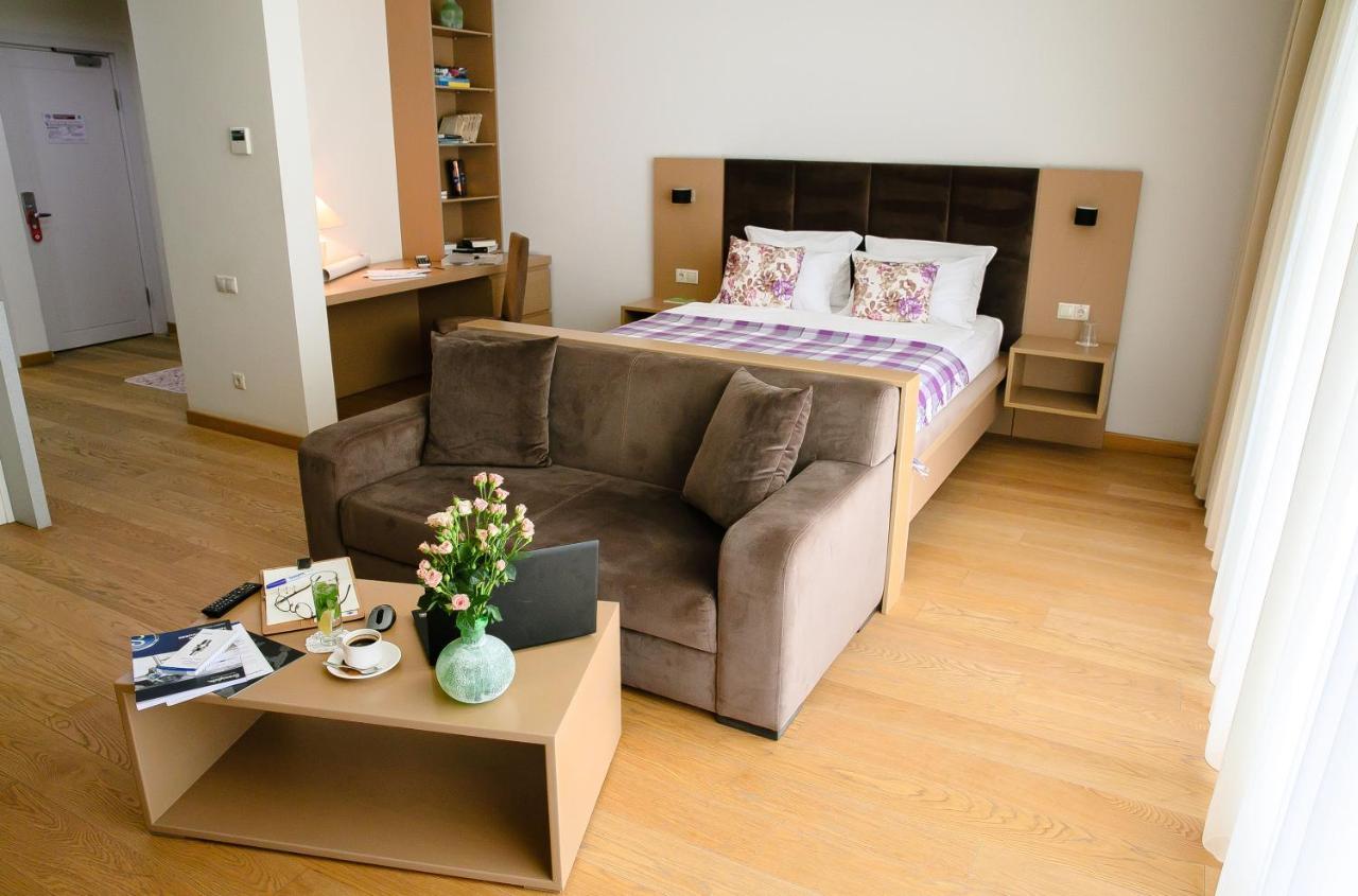 Homebridge Hotel Apartments Baku Eksteriør billede