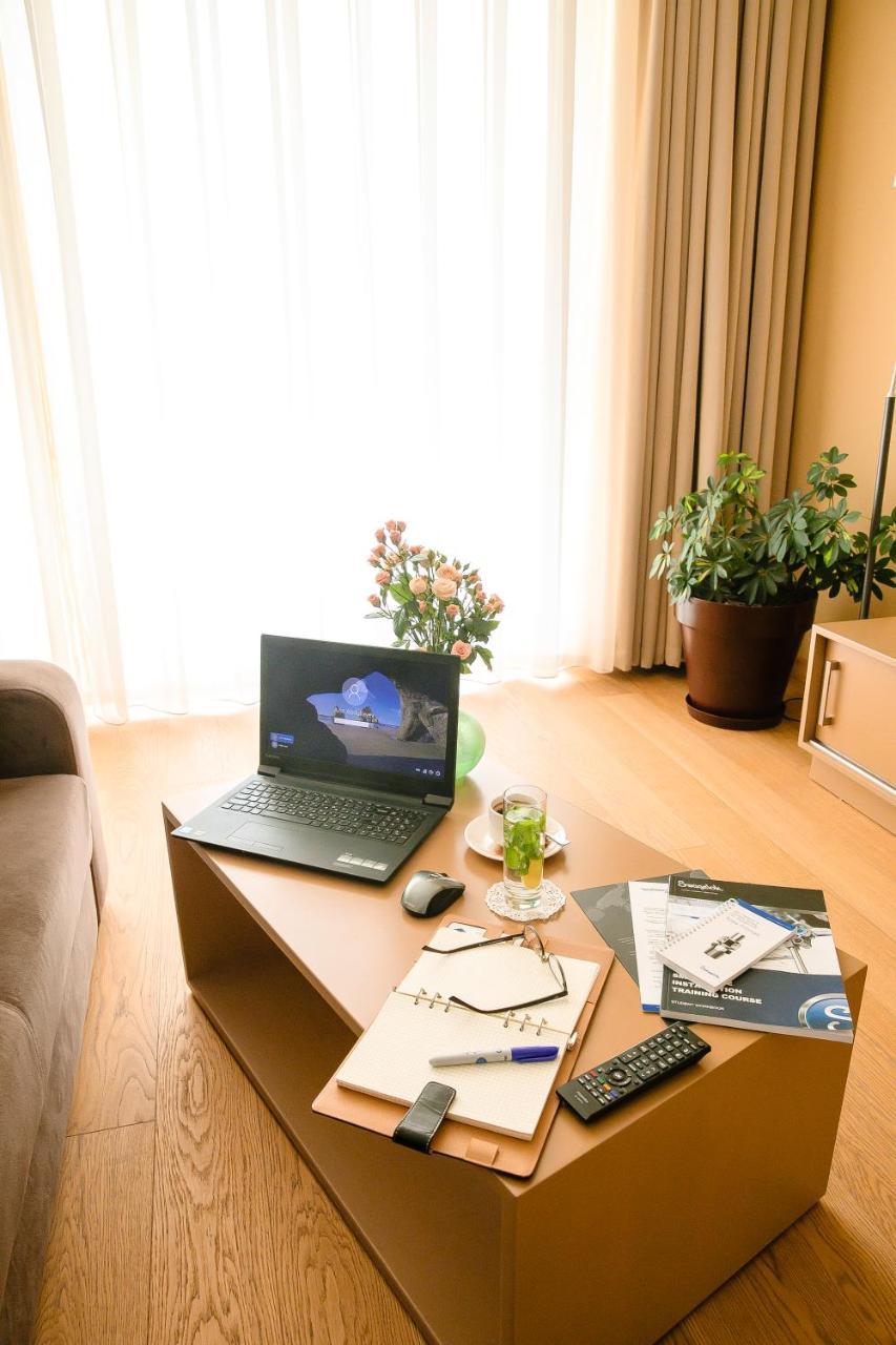Homebridge Hotel Apartments Baku Eksteriør billede